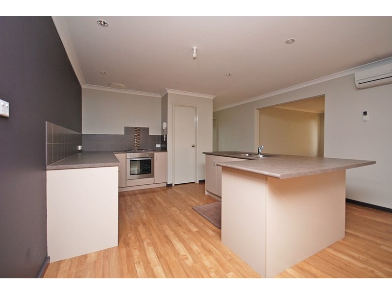 16 Glover Crescent, Green Head WA 6514