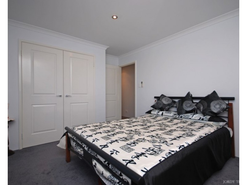 16 Pinetree Circuit, Jurien Bay WA 6516