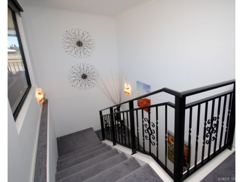 16 Pinetree Circuit, Jurien Bay WA 6516