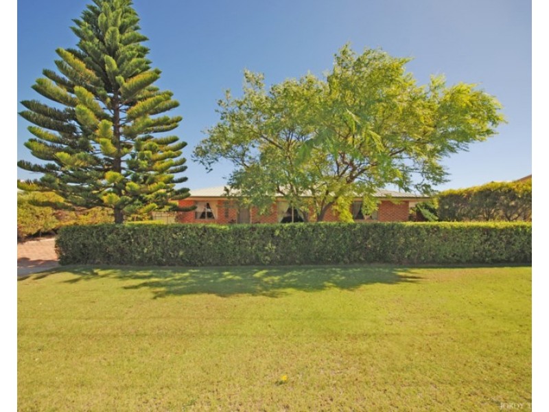 12 Elizabeth Way, Jurien Bay WA 6516