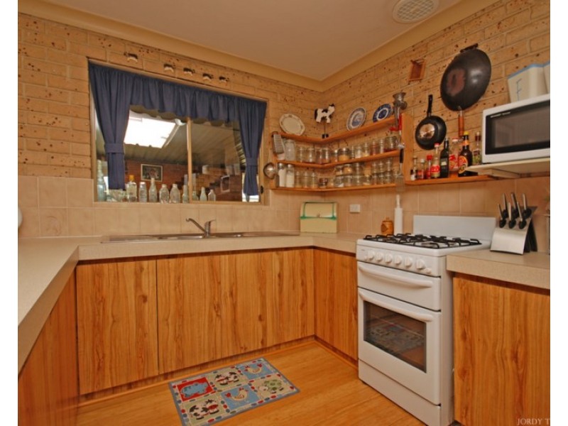 12 Elizabeth Way, Jurien Bay WA 6516