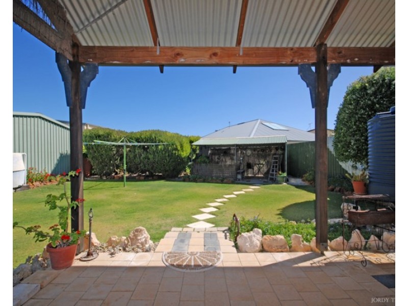 12 Elizabeth Way, Jurien Bay WA 6516