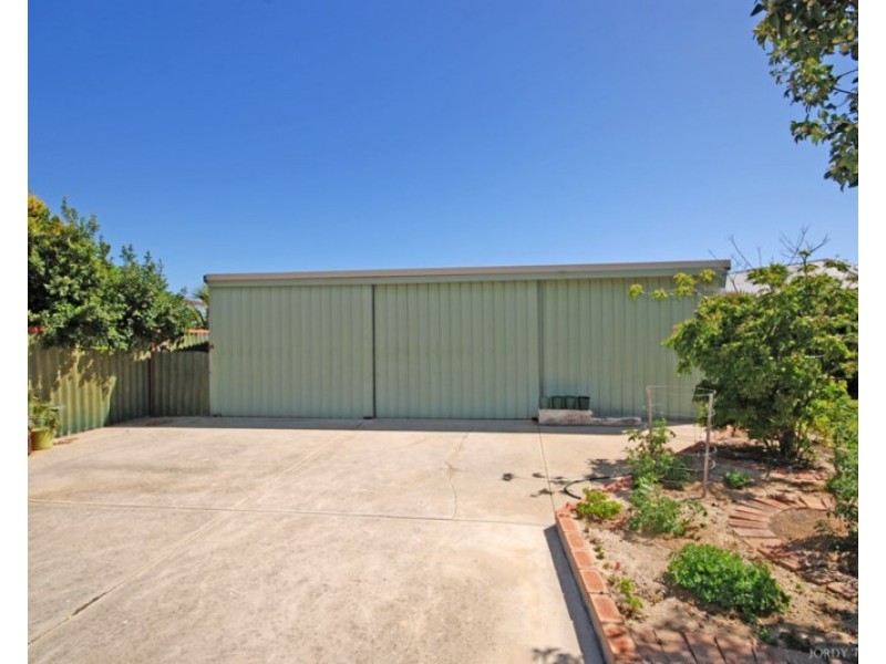 12 Elizabeth Way, Jurien Bay WA 6516