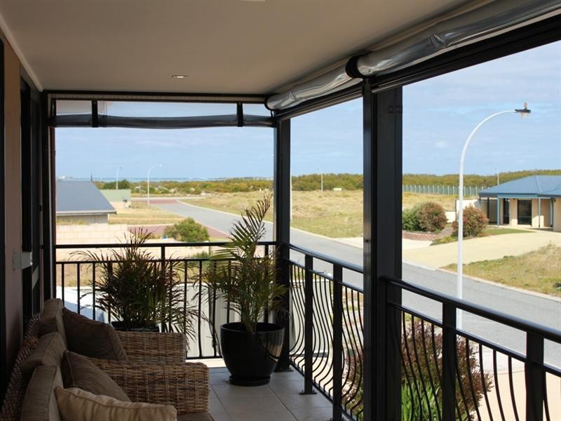 16 Pinetree Circuit, Jurien Bay WA 6516