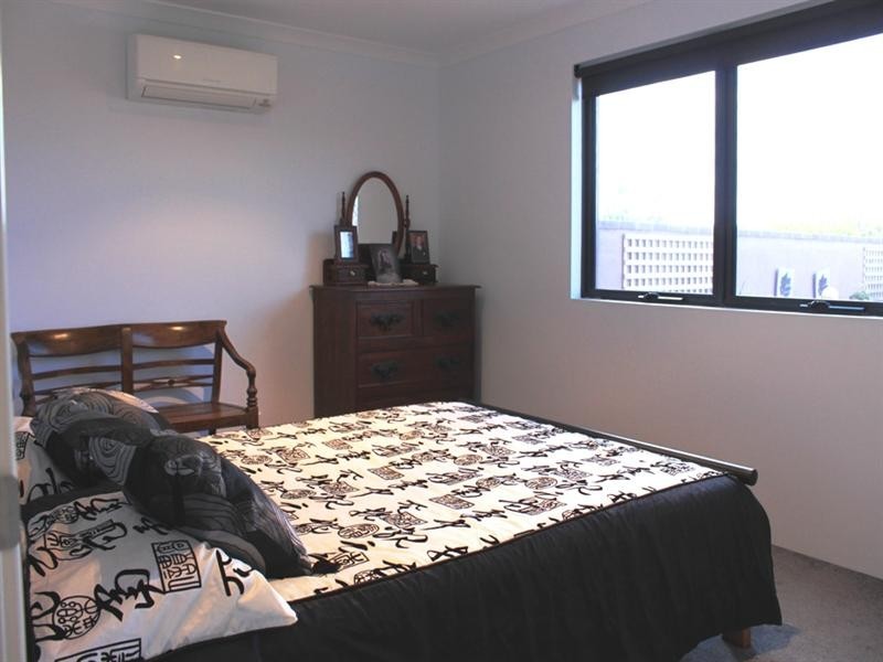 16 Pinetree Circuit, Jurien Bay WA 6516