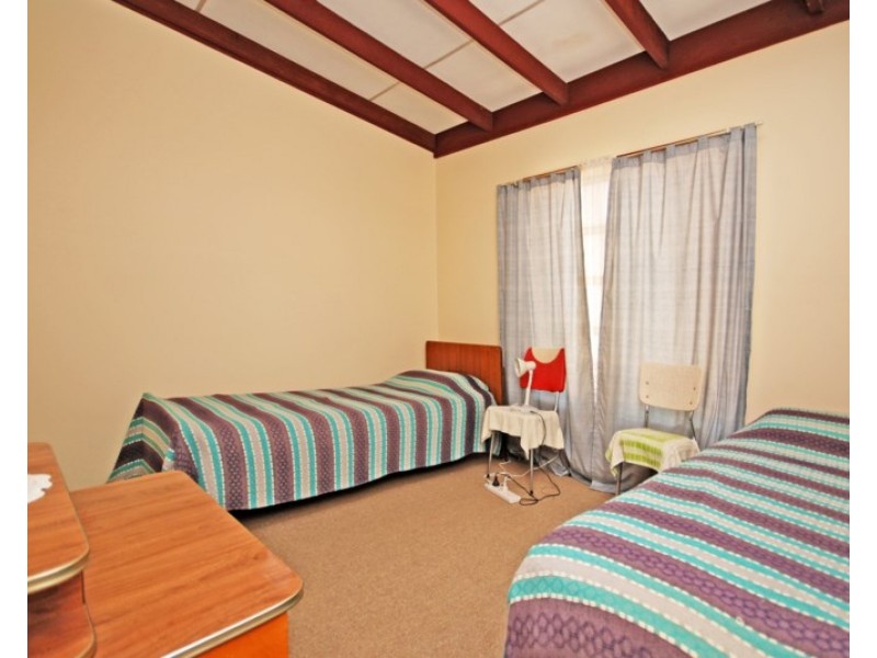 15 Lindsay Street, Jurien Bay WA 6516