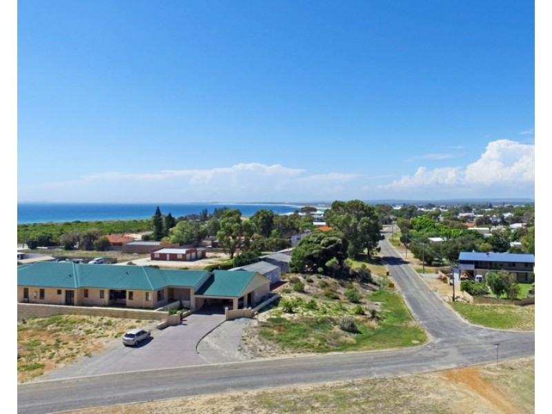 15 Lindsay Street, Jurien Bay WA 6516