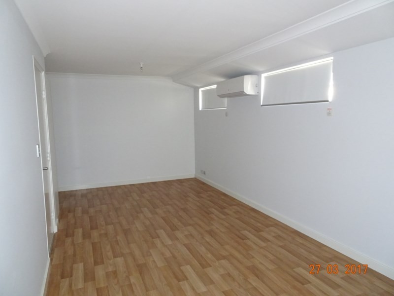 2/5 Moonlight Crescent, Jurien Bay WA 6516