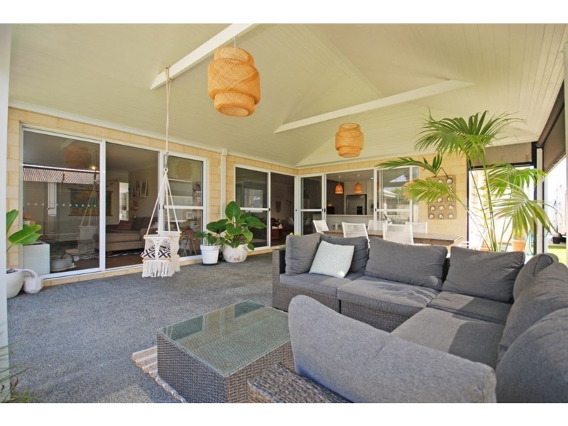 37 Bettong Avenue, Jurien Bay WA 6516