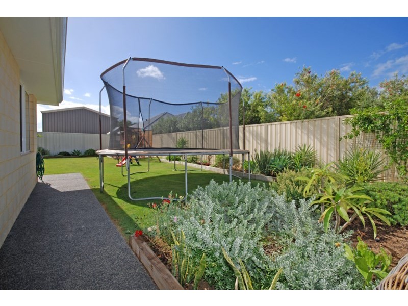 37 Bettong Avenue, Jurien Bay WA 6516