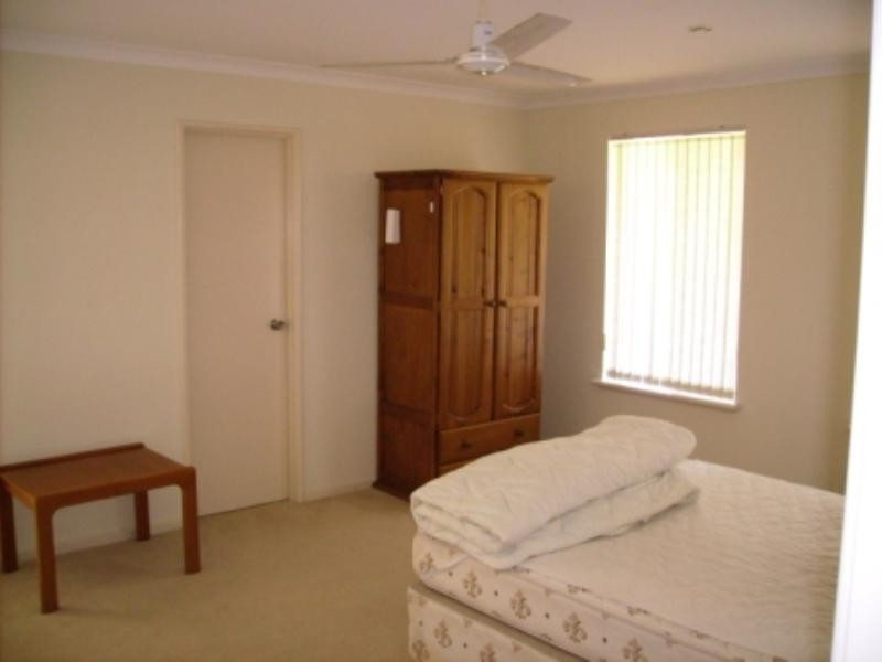 5 Maniki Gardens, Jurien Bay WA 6516