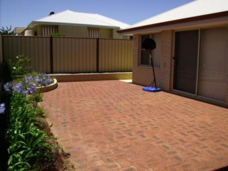 5 Maniki Gardens, Jurien Bay WA 6516
