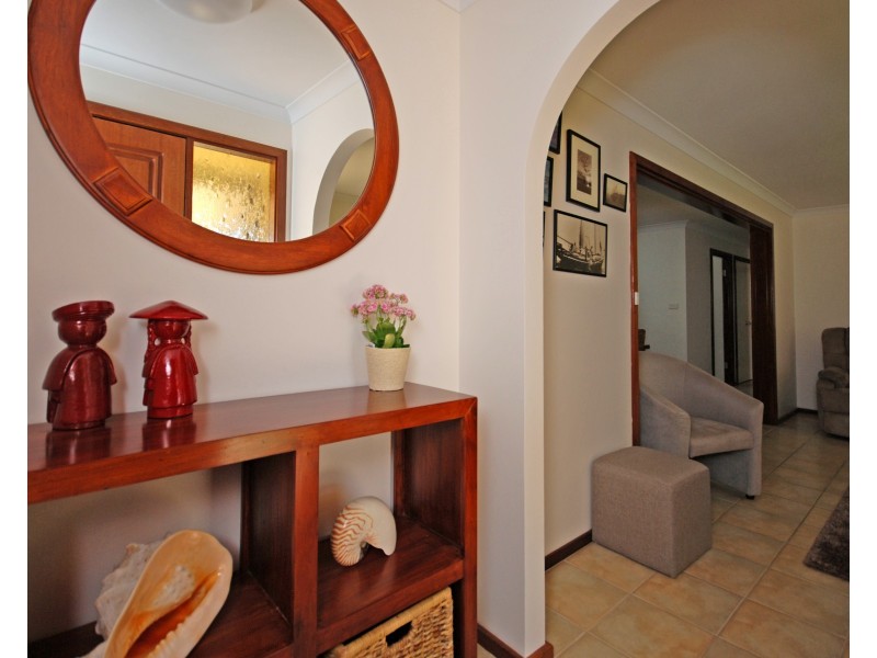 12 Shearwater Drive, Jurien Bay WA 6516