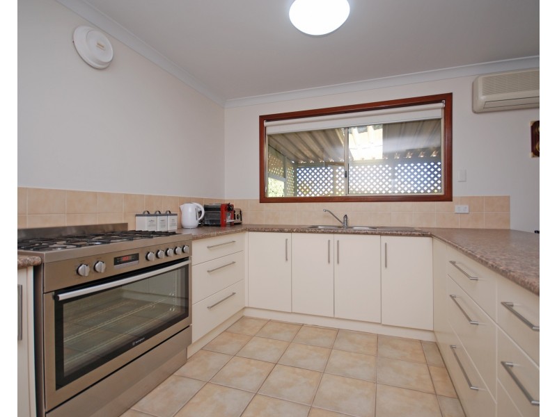 12 Shearwater Drive, Jurien Bay WA 6516