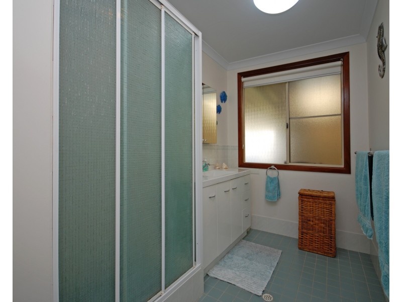 12 Shearwater Drive, Jurien Bay WA 6516