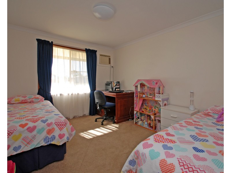 12 Shearwater Drive, Jurien Bay WA 6516