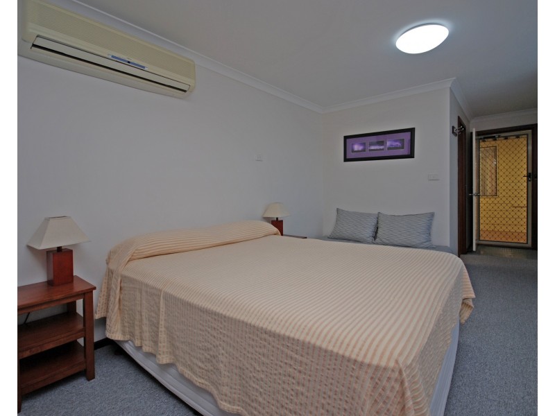 12 Shearwater Drive, Jurien Bay WA 6516