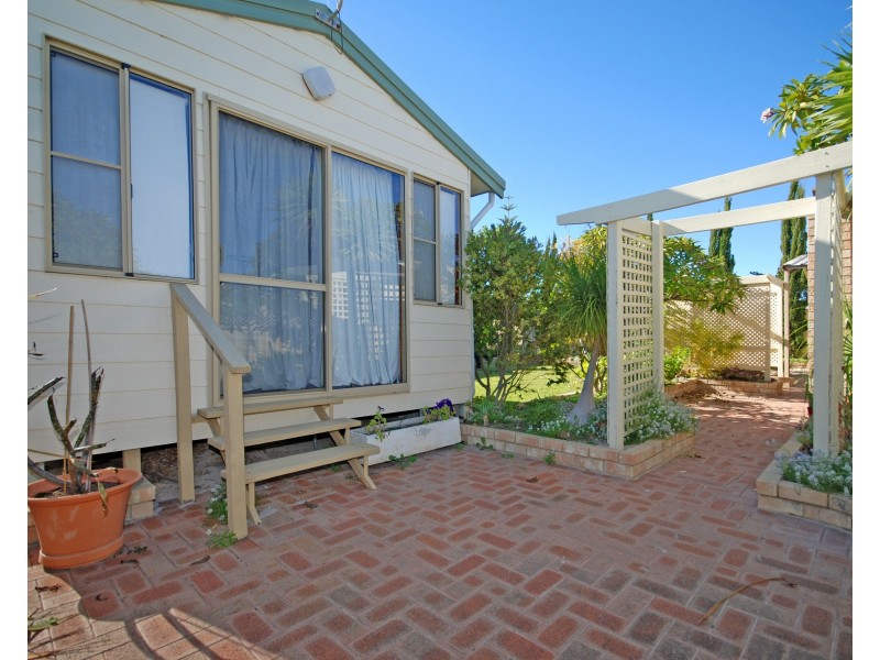 12 Shearwater Drive, Jurien Bay WA 6516