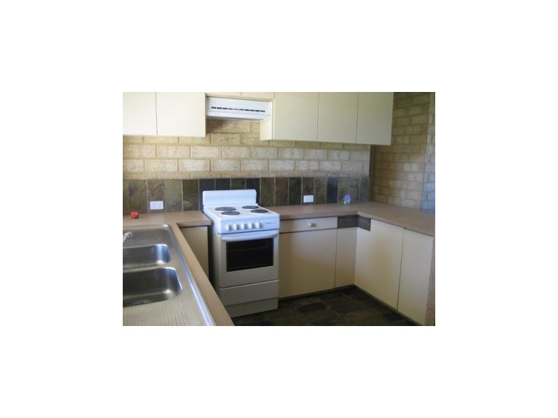 3 Elizabeth Way, Jurien Bay WA 6516