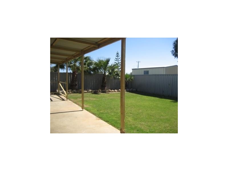 3 Elizabeth Way, Jurien Bay WA 6516