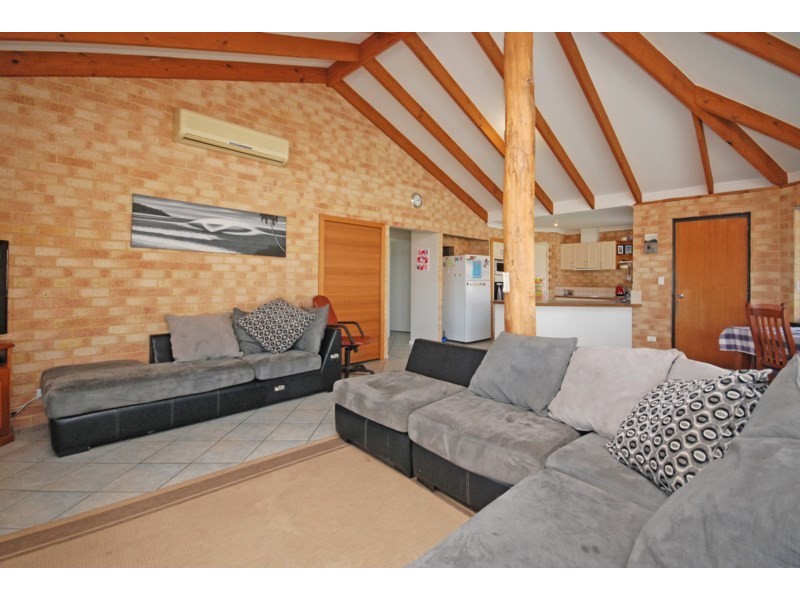 12 Villaret Way, Jurien Bay WA 6516