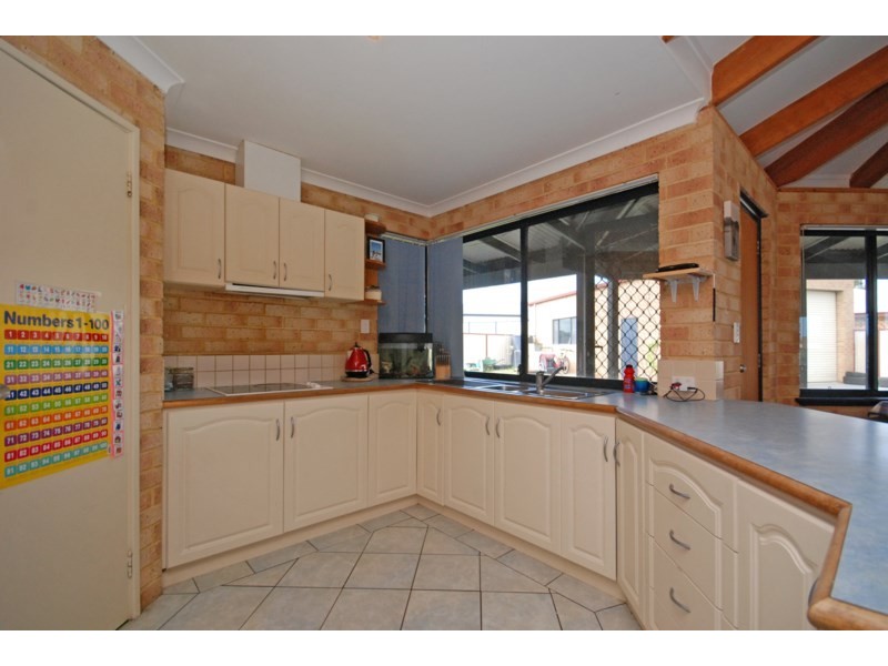 12 Villaret Way, Jurien Bay WA 6516