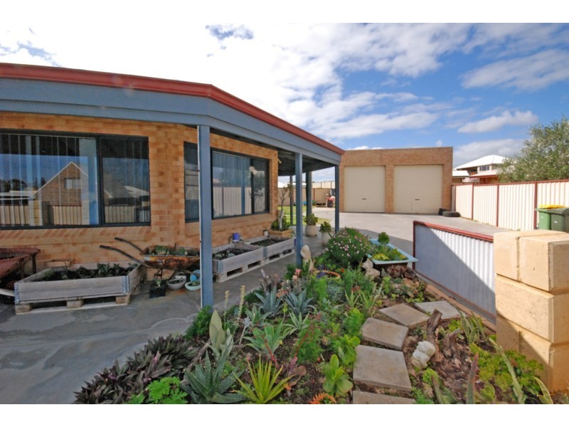 12 Villaret Way, Jurien Bay WA 6516