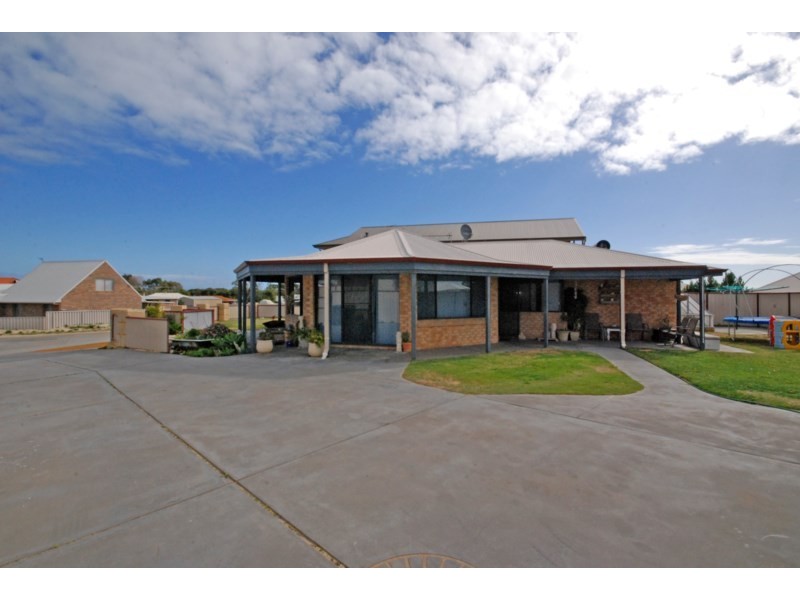 12 Villaret Way, Jurien Bay WA 6516