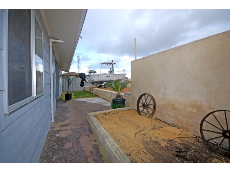 6 Malaga Court, Cervantes WA 6511