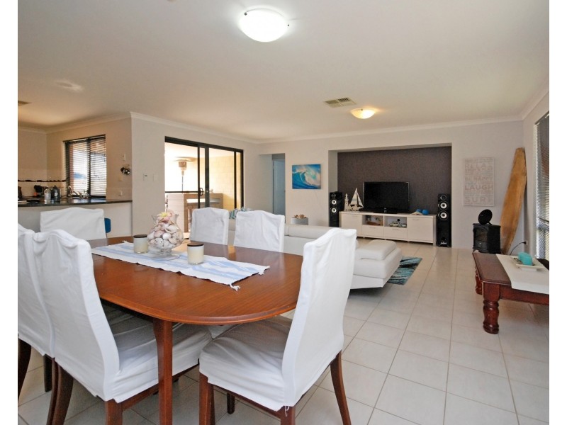 11 Prevelly Way, Jurien Bay WA 6516