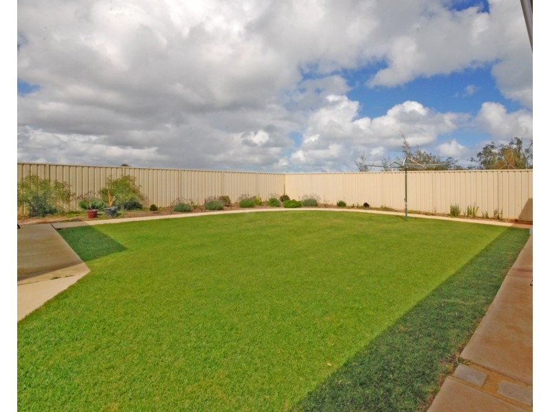 11 Prevelly Way, Jurien Bay WA 6516