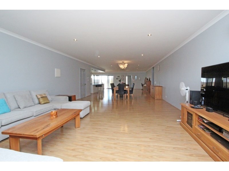 9 Fossil Way, Jurien Bay WA 6516