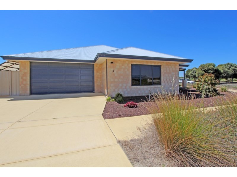 9 Fossil Way, Jurien Bay WA 6516