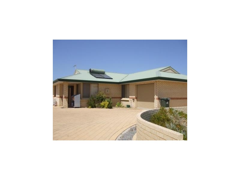 4/10 Echero Mews, Jurien Bay WA 6516