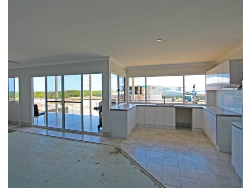 9 Melaleuca Way, Jurien Bay WA 6516