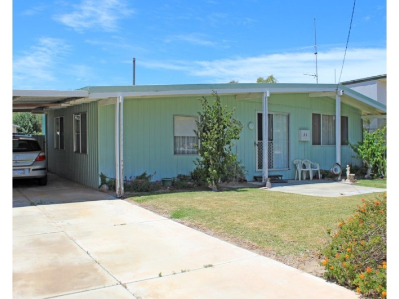 25 Cameron Street, Jurien Bay WA 6516