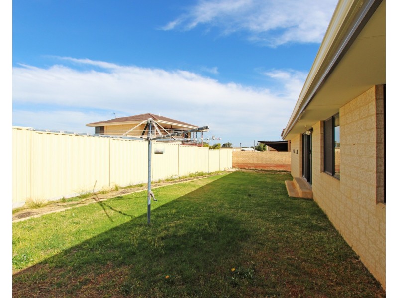 34 Casuarina Crescent, Jurien Bay WA 6516