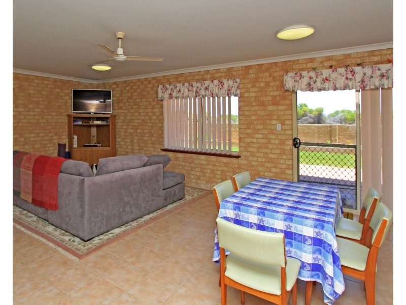 26 Coubrough Place, Jurien Bay WA 6516