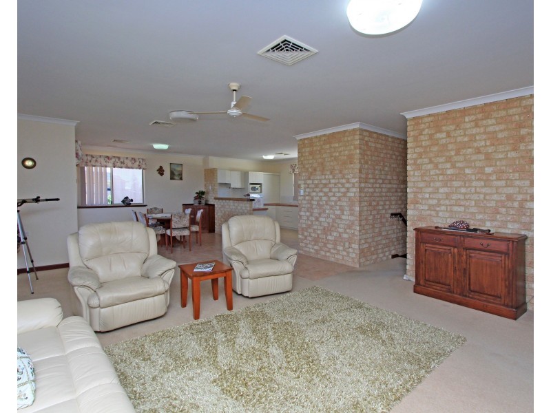 26 Coubrough Place, Jurien Bay WA 6516