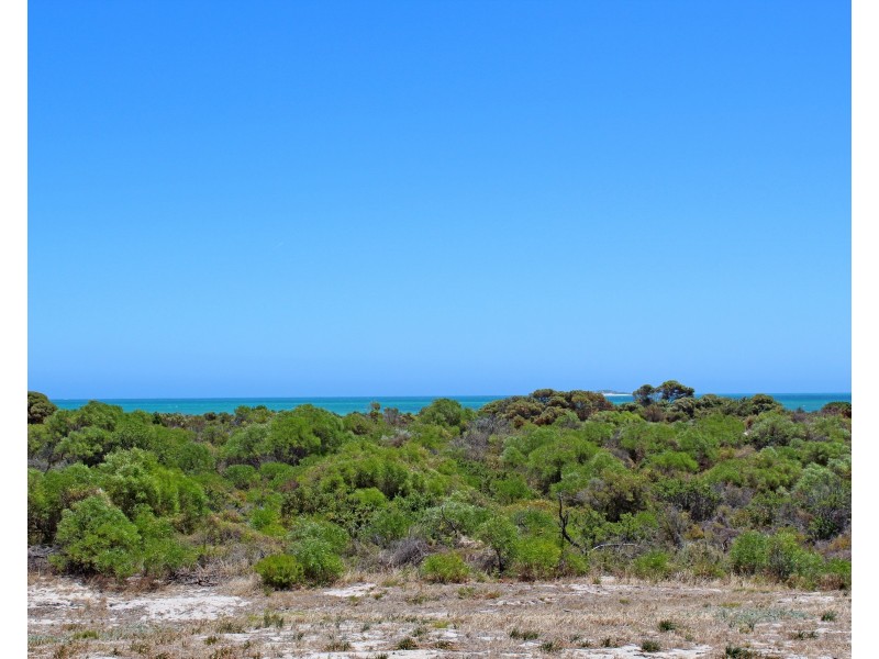 26 Coubrough Place, Jurien Bay WA 6516