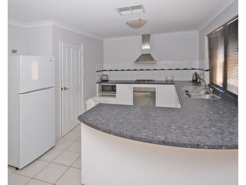 11 Prevelly Way, Jurien Bay WA 6516