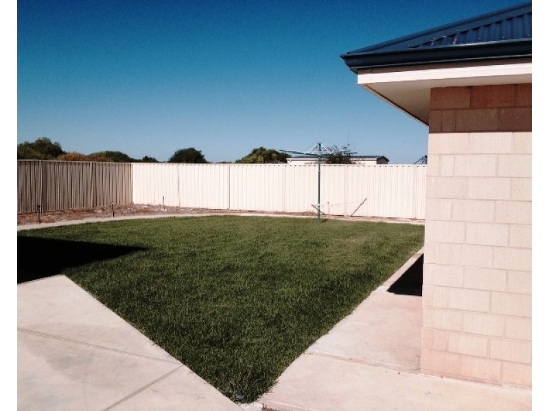 11 Prevelly Way, Jurien Bay WA 6516