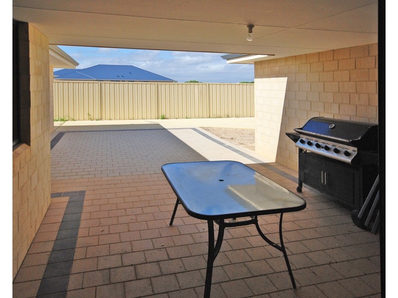 11 Prevelly Way, Jurien Bay WA 6516