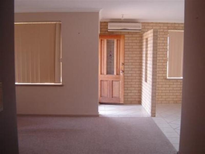 Unit 4/10 Echero Mews, Jurien Bay WA 6516