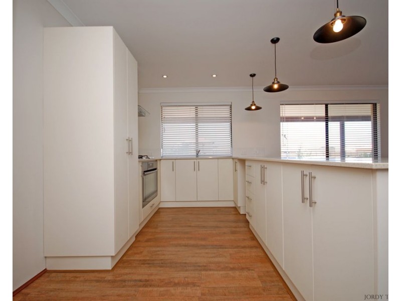 35 Bettong Avenue, Jurien Bay WA 6516