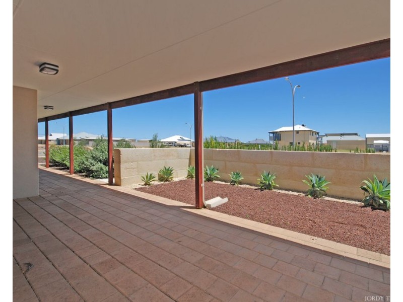 35 Bettong Avenue, Jurien Bay WA 6516