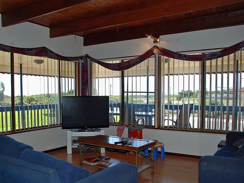 17 Bluewater Drive, Jurien Bay WA 6516