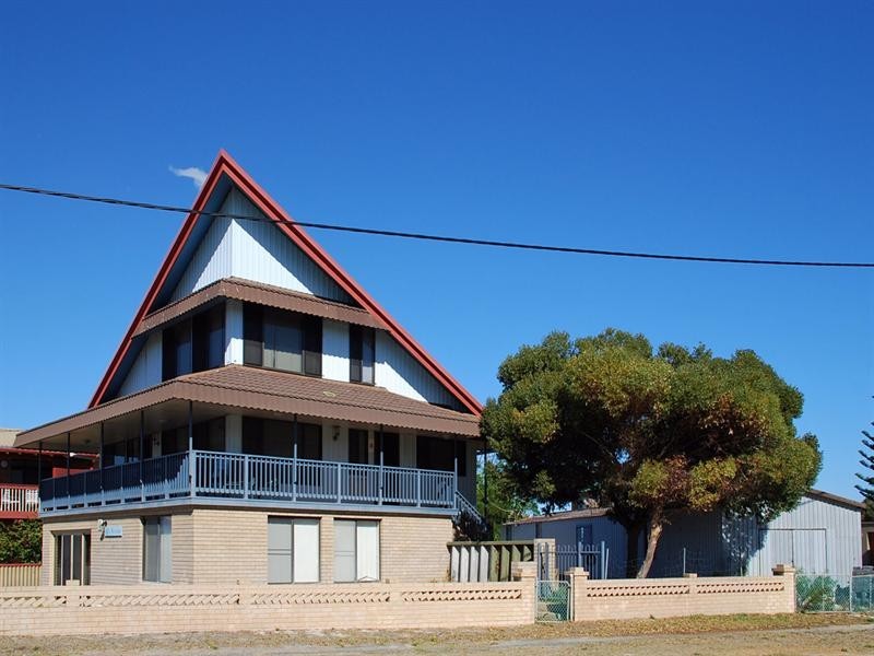 17 Bluewater Drive, Jurien Bay WA 6516