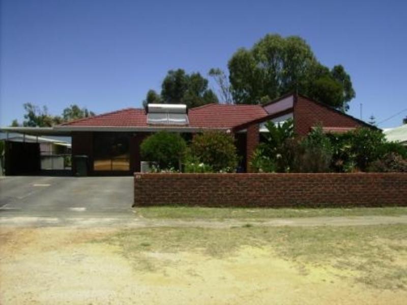 9 Lindsay Street, Jurien Bay WA 6516