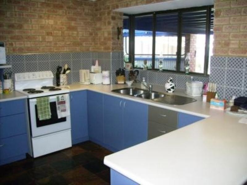 9 Lindsay Street, Jurien Bay WA 6516